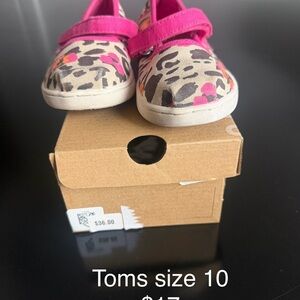 Toms Kids Sneakers with Pink and Leopard Print